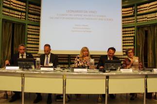 emilio petrini mansi con i relatori colonnello Crimi, Katia Ferri Melzi d'Eril, prof Pietro Marani prof ssa Anna Maria Mazziotti di Celso